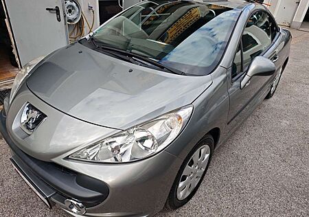Peugeot 207 CC Cabrio-Coupe Filou