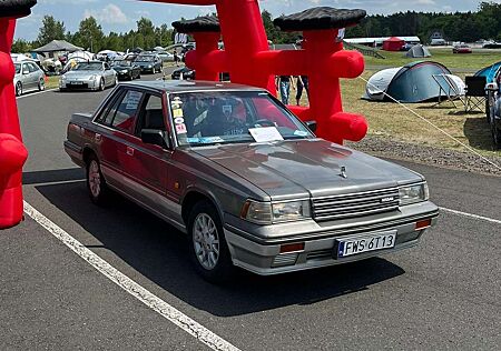 Nissan Laurel 2.4 E SGL