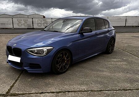 BMW 135 M135i Sport-Aut., Kamera, PDC, Navi Professionell