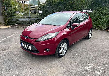 Ford Fiesta Klima, Bluetooth, Aux, 8-fach, Tüv Neu