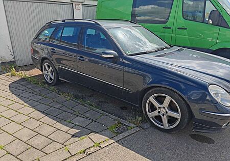 Mercedes-Benz E 270 T CDI (211.216)