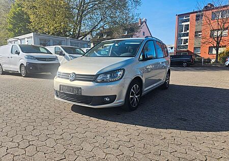 VW Touran Volkswagen 1.6TDI BMT*DSG*7.Sitzer*AHK*PDC*TMP*SHZ