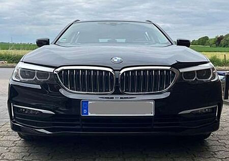 BMW 520d 520 Touring Autom.--Digit. Display--Apple/Android