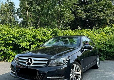 Mercedes-Benz C 220 CDI BlueEFFICIENCY Avantgarde