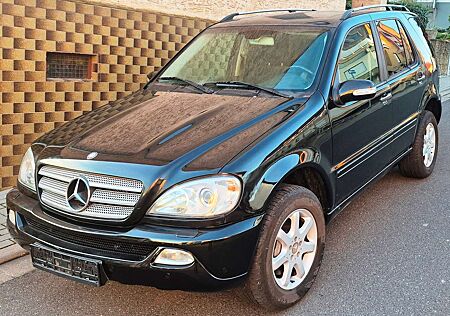 Mercedes-Benz ML 320 Final Edition 7.Sitzer AHK Xenon PDC Tüv Neu