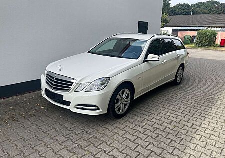 Mercedes-Benz E 300 E -Klasse T-Modell CGI BlueEfficiency
