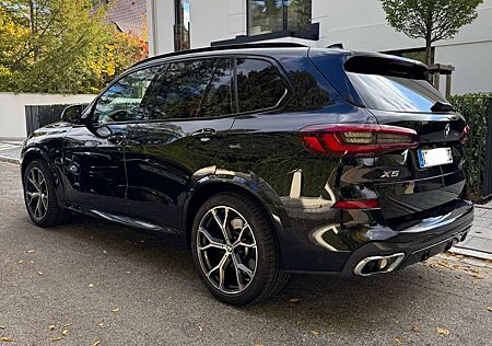 BMW X5 xDrive30d M Sport AHK ACC PANO 21“ HeadUp 360*