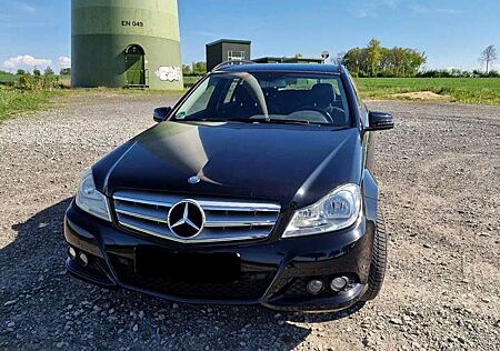 Mercedes-Benz C 180 T CGI BlueEfficiency (204.249)