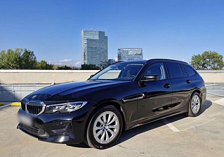 BMW 320d 320 Touring xDrive Aut.