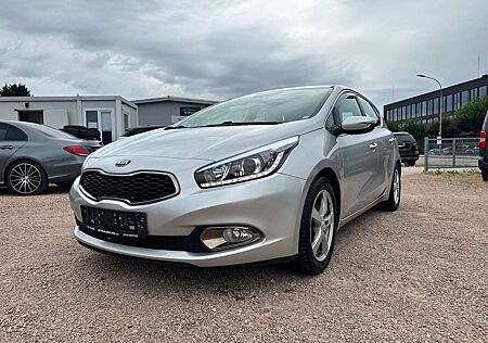 Kia Cee'd Ceed / Vision*Klima*Navi*8-fach bereift*