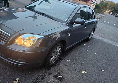 Toyota Avensis +2.2+D-CAT+Executive