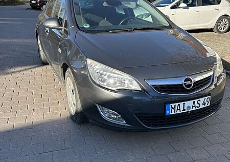 Opel Astra 1.7 CDTI TÜV NEU