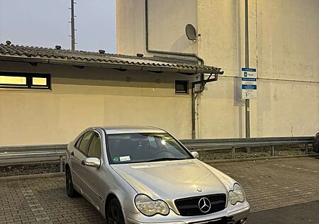 Mercedes-Benz C 180 Classic