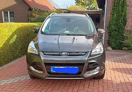 Ford Kuga 2.0 TDCi 2x4 Titanium