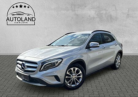 Mercedes-Benz GLA 200 7G-DCT Style*SCHECKHEFT*NAVI**SHZ