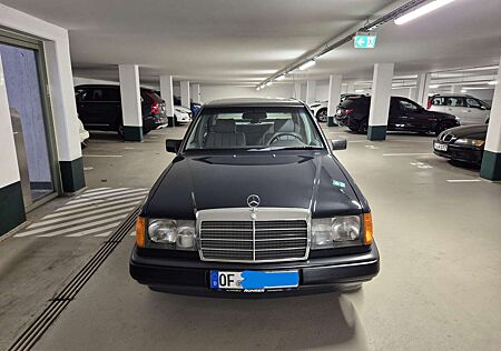 Mercedes-Benz E 260 E-Klasse