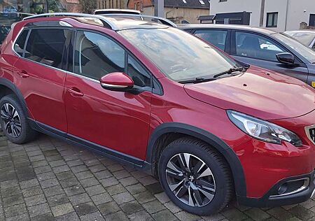 Peugeot 2008 Allure-Automatik-Panorama-NAC-Start&Stop-Allwetter