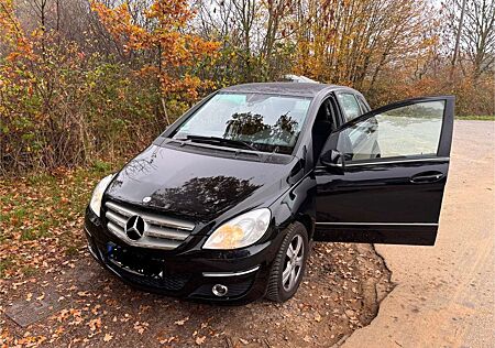 Mercedes-Benz B 180 Autotronic