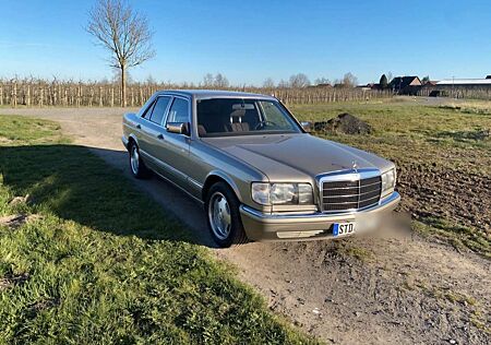 Mercedes-Benz S 300 SE