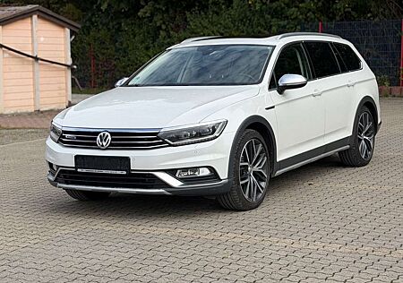 Volkswagen Passat Alltrack 2.0 TDI DSG 4Motion 190 PS