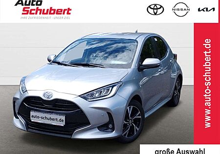 Toyota Yaris 1,5l Teamplayer LED Sitzheizung vorn Lenkradheizun