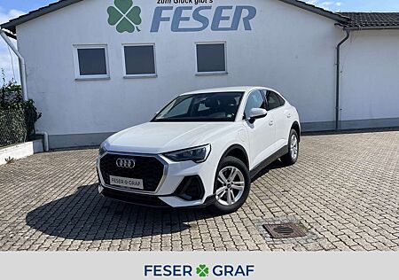 Audi Q3 Spb. 45 TFSIe S- tr. NAVI PDC SHZ