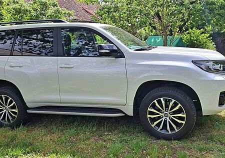 Toyota Land Cruiser 2.8 D-4D AUTOM. *TEC* 360° 1.HAND! STANDHEIZUNG