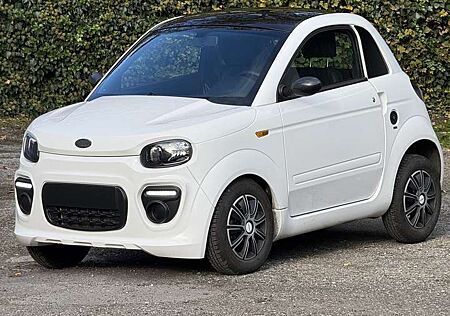 Microcar Due 6 Initiale