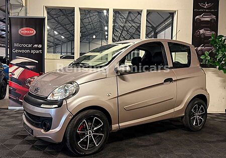 Microcar M.Go DCI AIRBAG XXL KOFFER Mopedauto 45 KM
