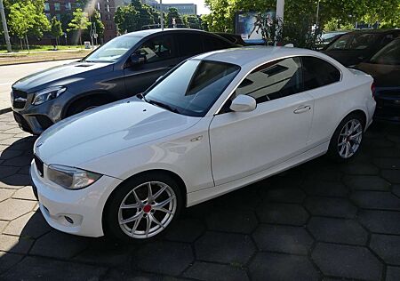 BMW 125i 125 Baureihe 1 Coupe AUTOMATIK LEDER SPORT