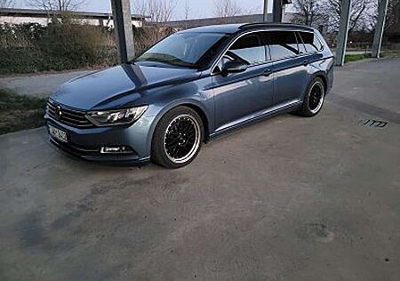 VW Passat Variant Volkswagen Comfortline DSG, Navi,2.Hd