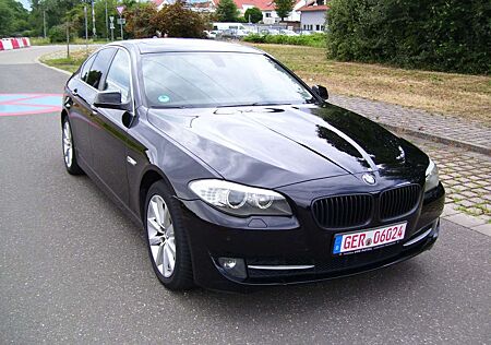 BMW 525 Lim. d*F10*Navi*AHK*6.Zyl.*Fahrbereit*Festp.