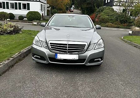 Mercedes-Benz E 200 CGI BlueEFFICIENCY Automatik