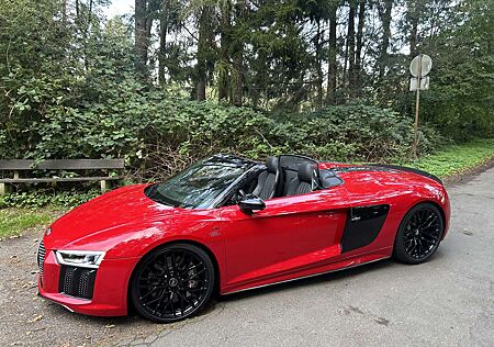 Audi R8 Spyder V10 plus 5.2 FSI quattro S tronic