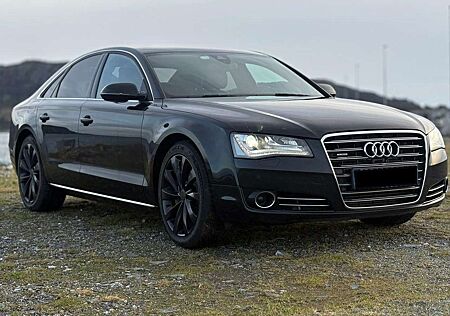 Audi A8 3.0 TDI DPF quattro tiptronic