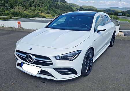 Mercedes-Benz CLA 35 AMG AMG CLA 35 4Matic Shooting B AMG Speedshift 7G-DCT