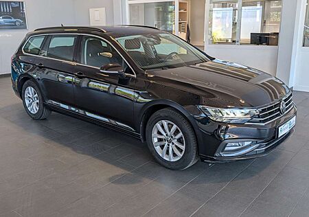 VW Passat Variant Volkswagen Passat TSi DSG*AHK*LED*ACC*KAM*Massage*CarPlay