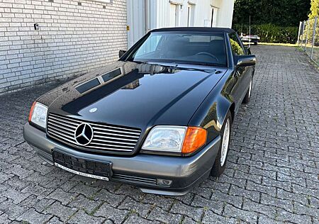 Mercedes-Benz SL 300 / 2 Hand/ Leder/ Sitzheizung/ Hard-Top