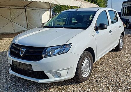 Dacia Sandero Essentiel 1 Hand