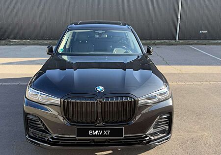 BMW X7 xDrive40i,HUD,Geststrg,Pano,AHK,SoftClose,SHZ
