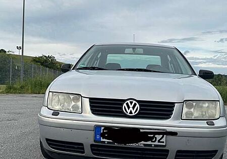 VW Bora Volkswagen 1.6