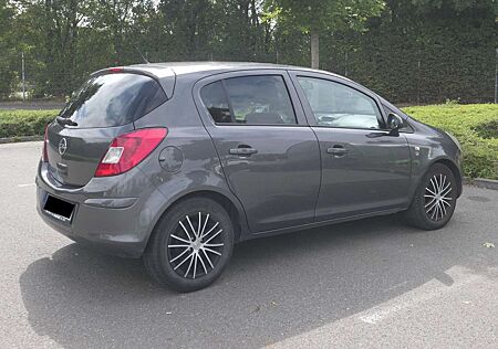 Opel Corsa 5-Türer 1.4 16V Edition 111 Jahre