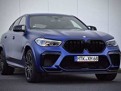 BMW X6 M Competition FROZEN MARINA BAY BLAU