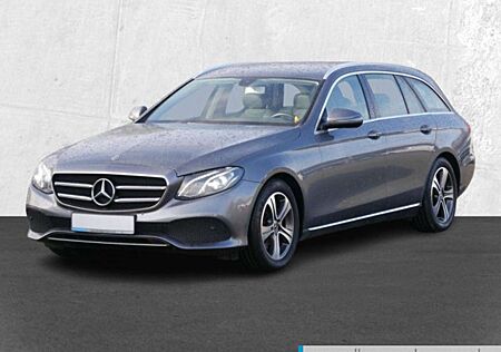 Mercedes-Benz E 200 d Avantgarde PDC Kamera LED