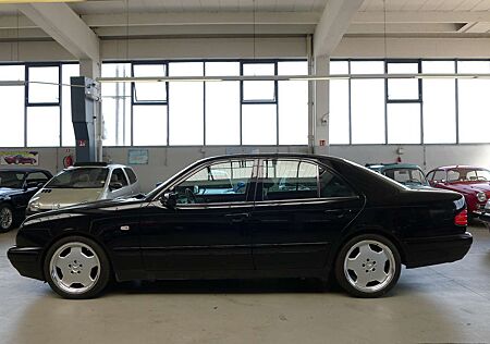 Mercedes-Benz E 230 Classic, Jahreswagenzustand