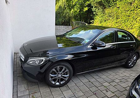 Mercedes-Benz 220 Limousine