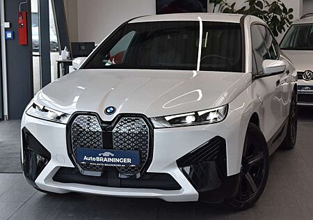 BMW iX 40 xDrive Sport Aut. LED~LiveCo~H&K~Leder~21"