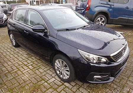 Peugeot 308 PureTech 130 Allure, Navi, SH, Allw., Park-Assis.