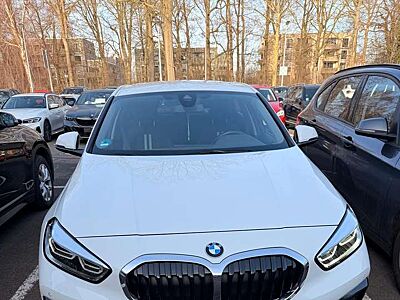 BMW 118 1er 118i Sport Line