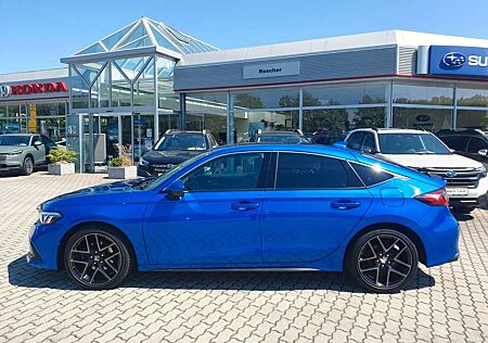 Honda Civic 2,0 e:HEV Advance "Pano, Leder, Bose"